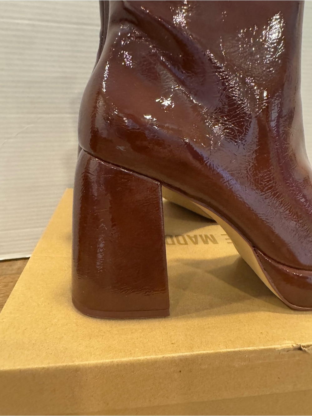 Steve Madden Banish Platform Boots Glossy Cognac Patent Finish Size 9.5 - Picture 5 of 10